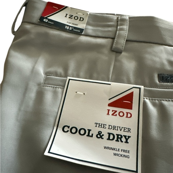 Izod Men’s Golf Shorts - The Driver Cool & Dry - Picture 2 of 4